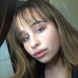 Meet your Posher, Brita